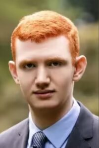 PHOTO Bed Bath And Beyond Stock Seller Looks More Like AI Ginger Robot Than Human College Student