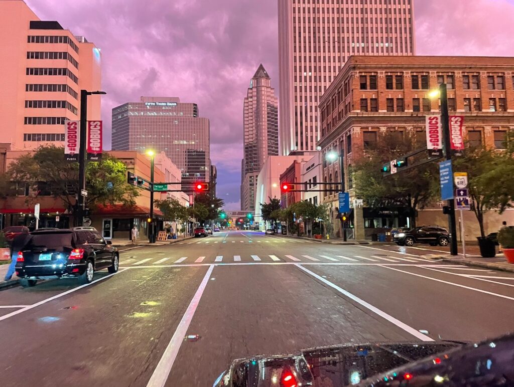 PHOTO Downtown Tampa Florida Has Been A Ghost Town Since 8 PM Monday ...