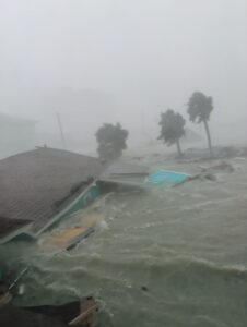 PHOTO Every Part Of Fort Myers Beach Is Ocean Front Property Now That Storm Surge Has Brought All The Water In