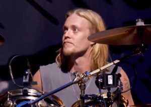 PHOTO Justin And Rufus Stole The Show At The Taylor Hawkins Tribute Concert