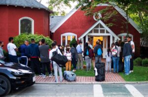 PHOTO Migrants Lined Up Desperate For Free Shelter In Martha's Vineyards