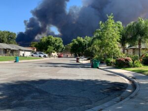 PHOTO People Still In Their Homes In Hemet With Fire Literally Coming To Their Doorstep