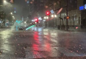 PHOTO Traffic Light That Collapsed On Livingston And Orange Avenue In Orlando Sitting On The Ground From Hurricane Ian Wind Gusts