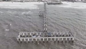 PHOTO Before And After Of The Fort Myers Beach Pier Shows It Is No Longer Fully Functional