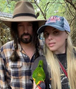 PHOTO Billy Ray Cyrus' New Wife Has A Ton Of Plastic Surgery And He Doesn't Seem To Mind