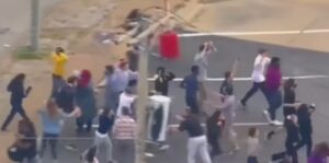 PHOTO Distraught Students Running Around In Parking Lot During St Louis School Shooting