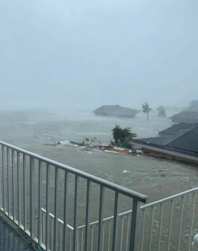 Photo Proof Storm Surge In Fort Myers Beach Florida Was 18 Feet High 9371