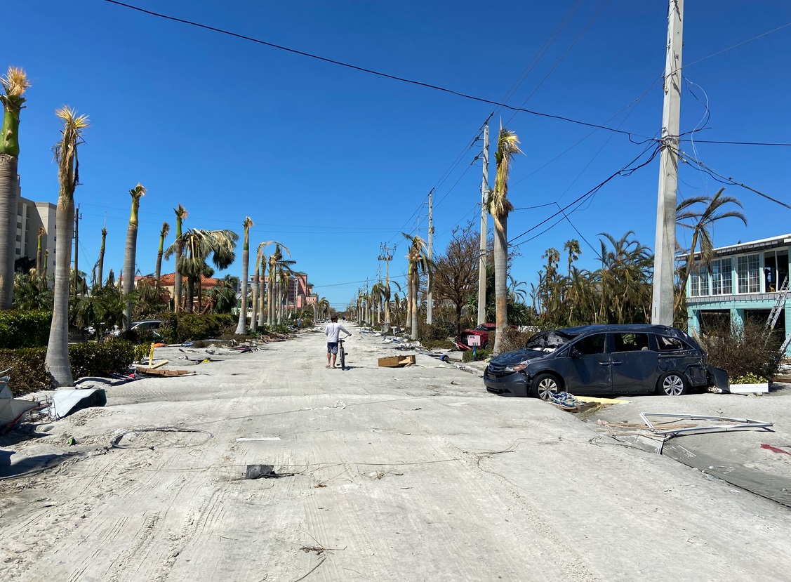 PHOTO Streets Of Fort Myers Beach Florida Resemble A Third World