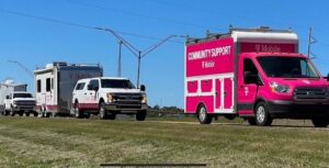 PHOTO T-Mobile With Dozens Of Trucks Full Of Devices And Chargers Going To South Carolina To Help Hurricane Ian Victims