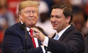 PHOTO Donald Trump Patting Ron DeSantis On The Back