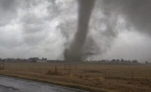 PHOTO Sky Was So Dark While Tornado Hit Paris Texas You Would Think It Was Nightime