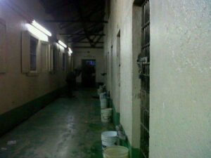 PHOTO Buckets Are Being Used As Toilets In The Bahamas Prison Sam Bankman Fried Is In