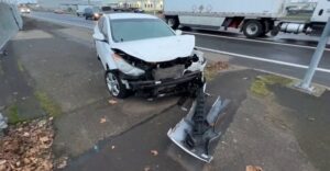 PHOTO Of Crashed White Hyundai Elantra That Was Found 500 Miles From Moscow Murder Scene In Oregon Where Somebody Was Sleeping In It