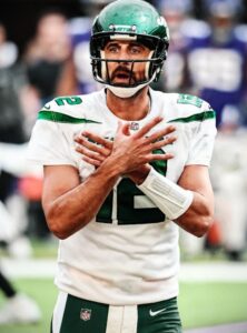 PHOTO Aaron Rodgers In A New York Jets Uniform