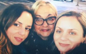 PHOTO Ana Walshe With Her Sister And Mother Before She Went Missing