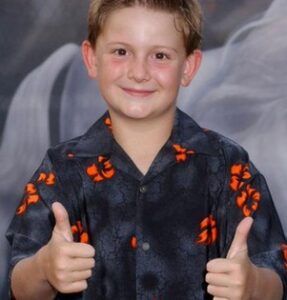 PHOTO Austin Majors Giving The Camera A Double Thumbs Up When He Was A Kid