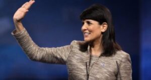 PHOTO Nikki Haley Showing Off The Women's Version Of The Bowl Haircut