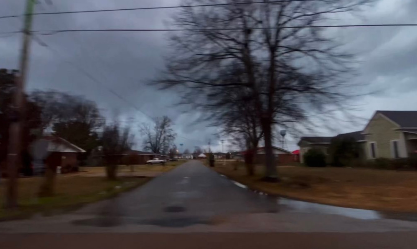 PHOTO Of Tornado Touching Down Between Houses In Smithville MS Neighborhood