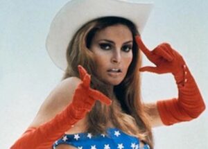 PHOTO Raquel Welch In A Cowboy Hat And Red White And Blue