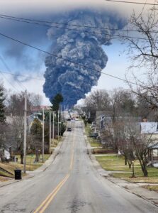 PHOTO Smoke From Spilled Vinyl Chloride Could Be Seen From Neighborhood In East Palestine Ohio