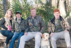 PHOTO Alex Murdaugh In Camouflage Hunting With His Family