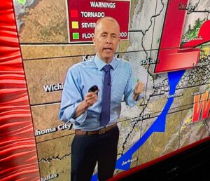 PHOTO Chris Bailey Rolled Up His Sleeves On Local News Because Kentucky Weather Was So Bad