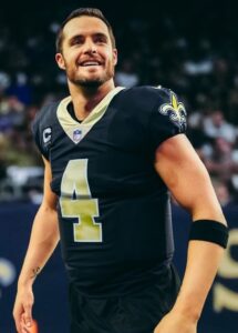 PHOTO Derek Carr In A Saints Jersey Looks Lovely