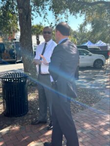 PHOTO Judge Newman Out And About Without His Suit Jacket On Talking To People At Moselle