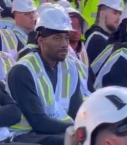PHOTO Kawhi Leonard In A Hard Hat And Safety Vest Looks Like He Could Teach Architecture Class