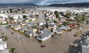 PHOTO The Whole Town Of Pajaro California Is Underwater