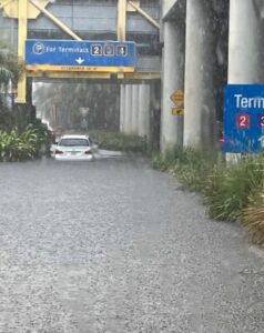 PHOTO All Of Fort Lauderdale Airport Was Flooding Badly Today