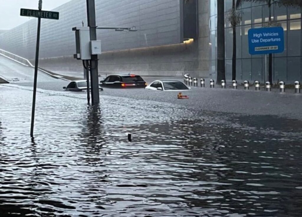 PHOTO All Of Fort Lauderdale Airport Was Flooding Badly Today