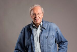 PHOTO Charles Stanley In A Jean Jacket