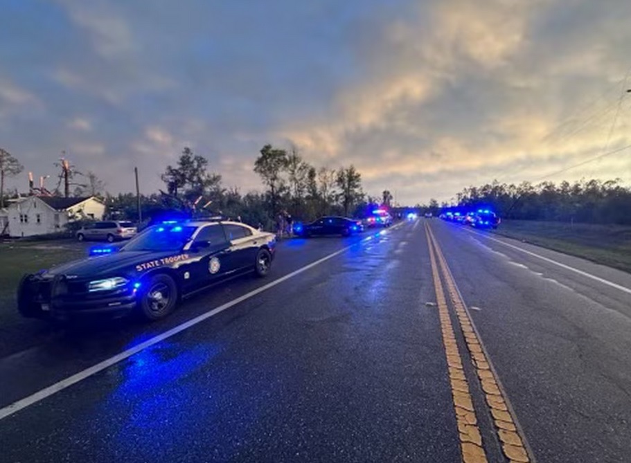 PHOTO Florida State Troopers Shutting Down The Highway Into Hosford FL