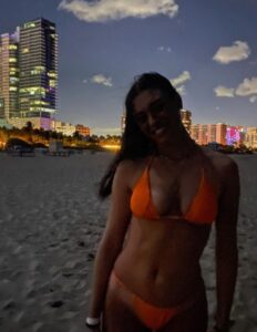 PHOTO Lukas Van Ness' Girlfriend On South Beach In Miami Wearing Bikini On The Sand