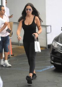 PHOTO Al Pacino's Thick Girlfriend Who He Got Pregnant Out Shopping Looking Like A Dime