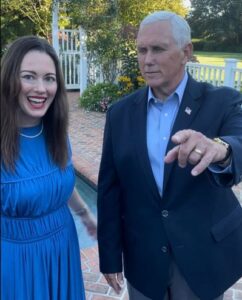 PHOTO Noelle Dunphy With Mike Pence