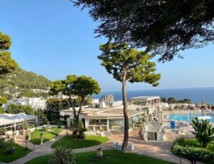 PHOTO Noor Alfallah Was Staying At 5 Star Resorts In Capri Italy Before She Met Al Pacino