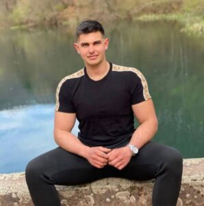 PHOTO Uros Blazic Flexing His Biceps To Look Tough While Wearing Expensive Watch