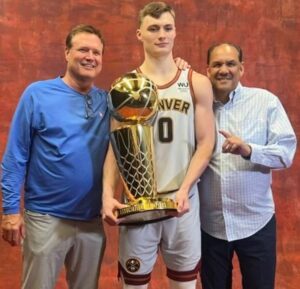 PHOTO Bill Self Was Dying To Get A Picture With Christian Braun Holding The Larry O'Brien Trophy