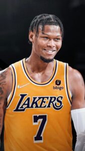 PHOTO Cam Reddish In A Gold #7 Lakers Jersey