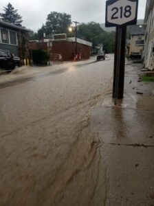 PHOTO Close Up Of Flooding On Mountain Avenue In Highland Falls