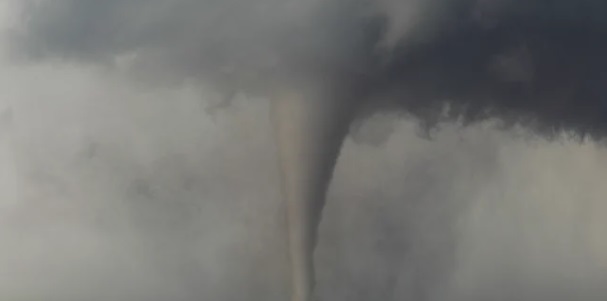 PHOTO Close Up Of Giant Spinning Tornado Touching Down In Keene New ...