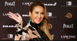 PHOTO Coco Lee Embracing The Red Carpet