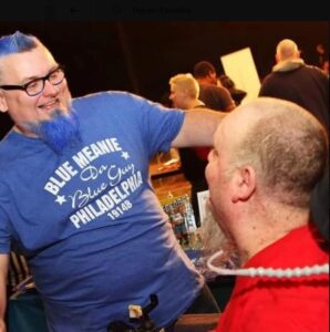 PHOTO Darren Drozdov Wearing A Blue Meanie T-Shirt