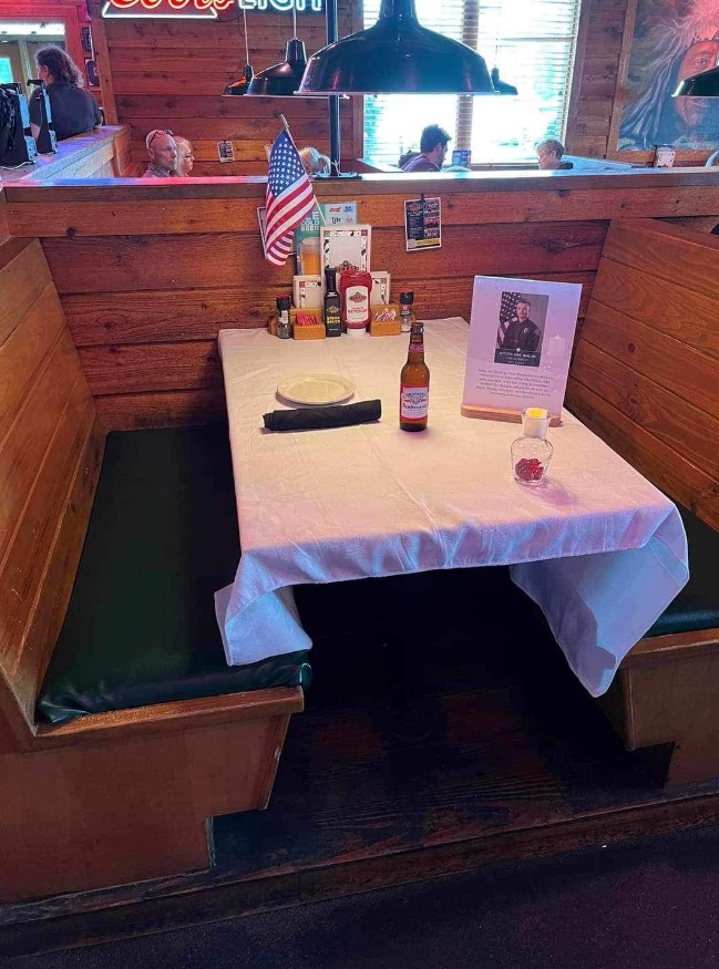 PHOTO Texas Roadhouse In Fargo North Dakota Reserved A Table For Fallen