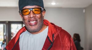 PHOTO DJ Casper Looking Like A Boss With Orange Tinted Sunglasses On