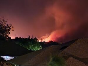 PHOTO Fire Burning In Maui Residental Neigorhood Where All Residents Were Forced To Leave