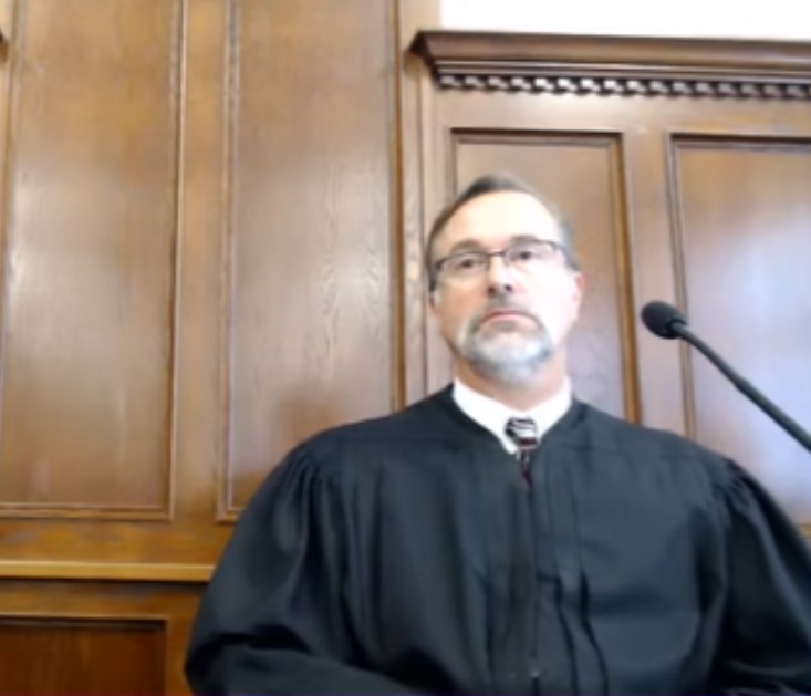 Photo Judge Boyce's Face While Listening To Lori Vallow Speak Is All Of Us