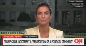 PHOTO Kaitlan Collins Looks Like The Ultimate All American Bae With Her Hair In A Bun
